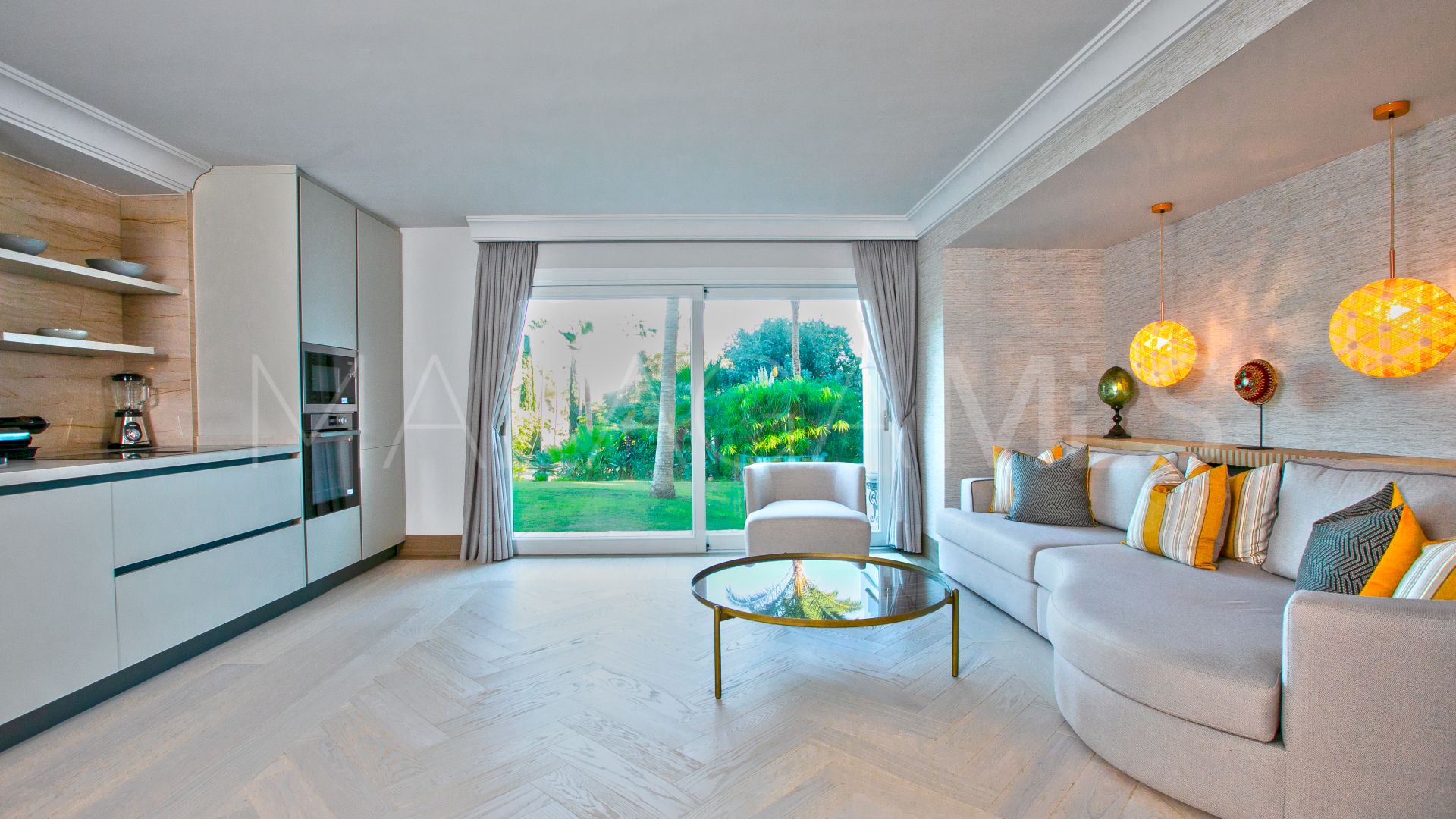 Villa for sale in Paraiso Alto