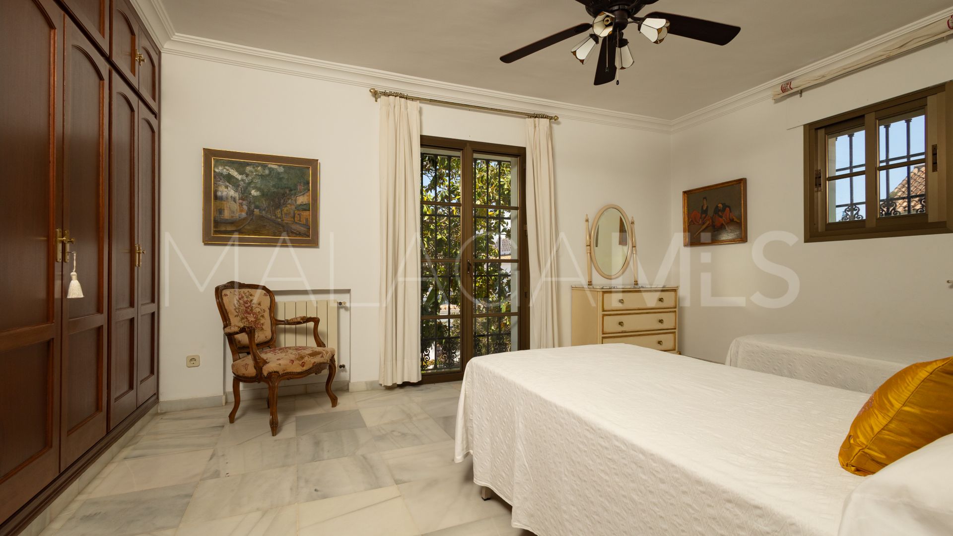 Villa for sale in Cortijo Blanco