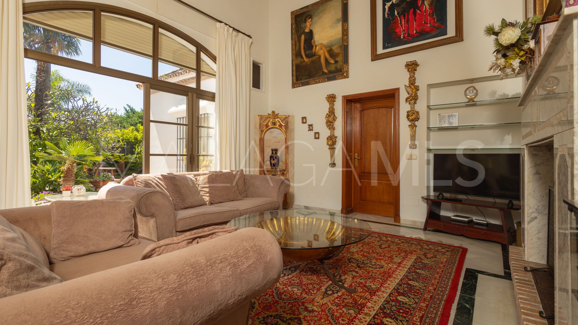 Villa for sale in Cortijo Blanco