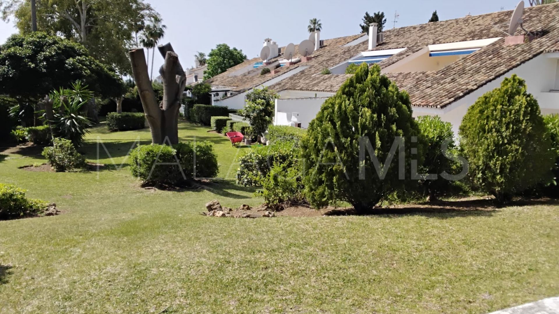 Radhus for sale in Nueva Andalucia