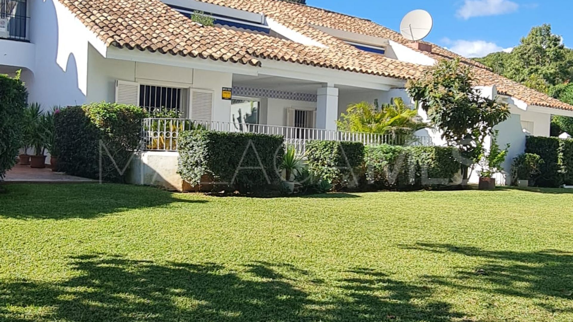 Radhus for sale in Nueva Andalucia