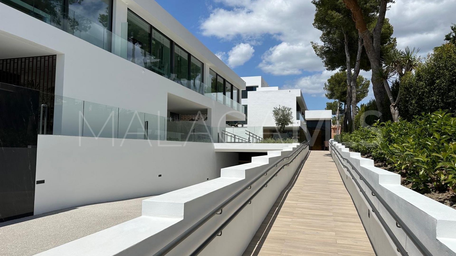 Villa jumelée for sale in Marbella