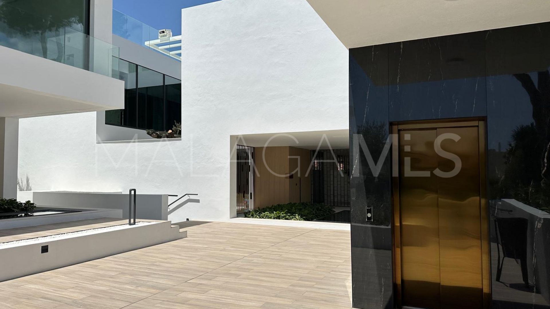 Villa jumelée for sale in Marbella