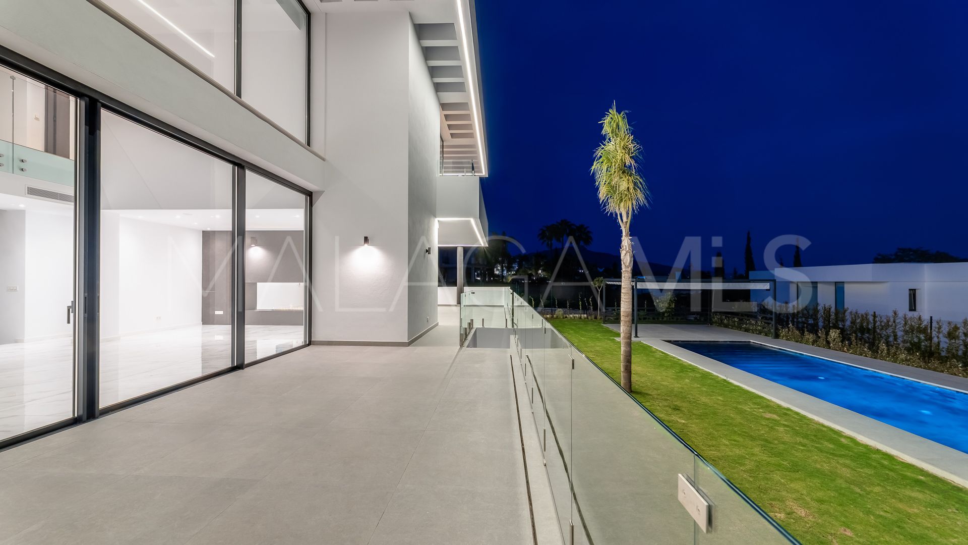 Villa for sale in Paraiso Alto