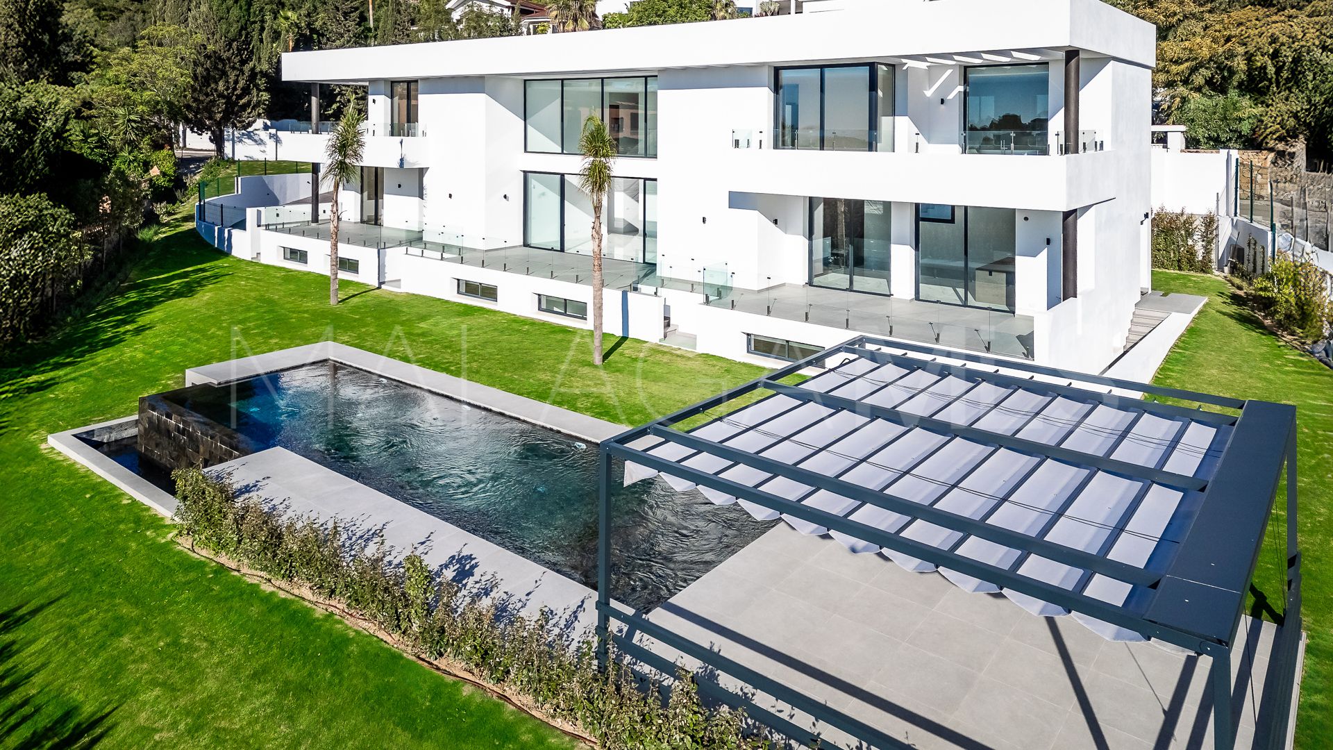 Villa for sale in Paraiso Alto