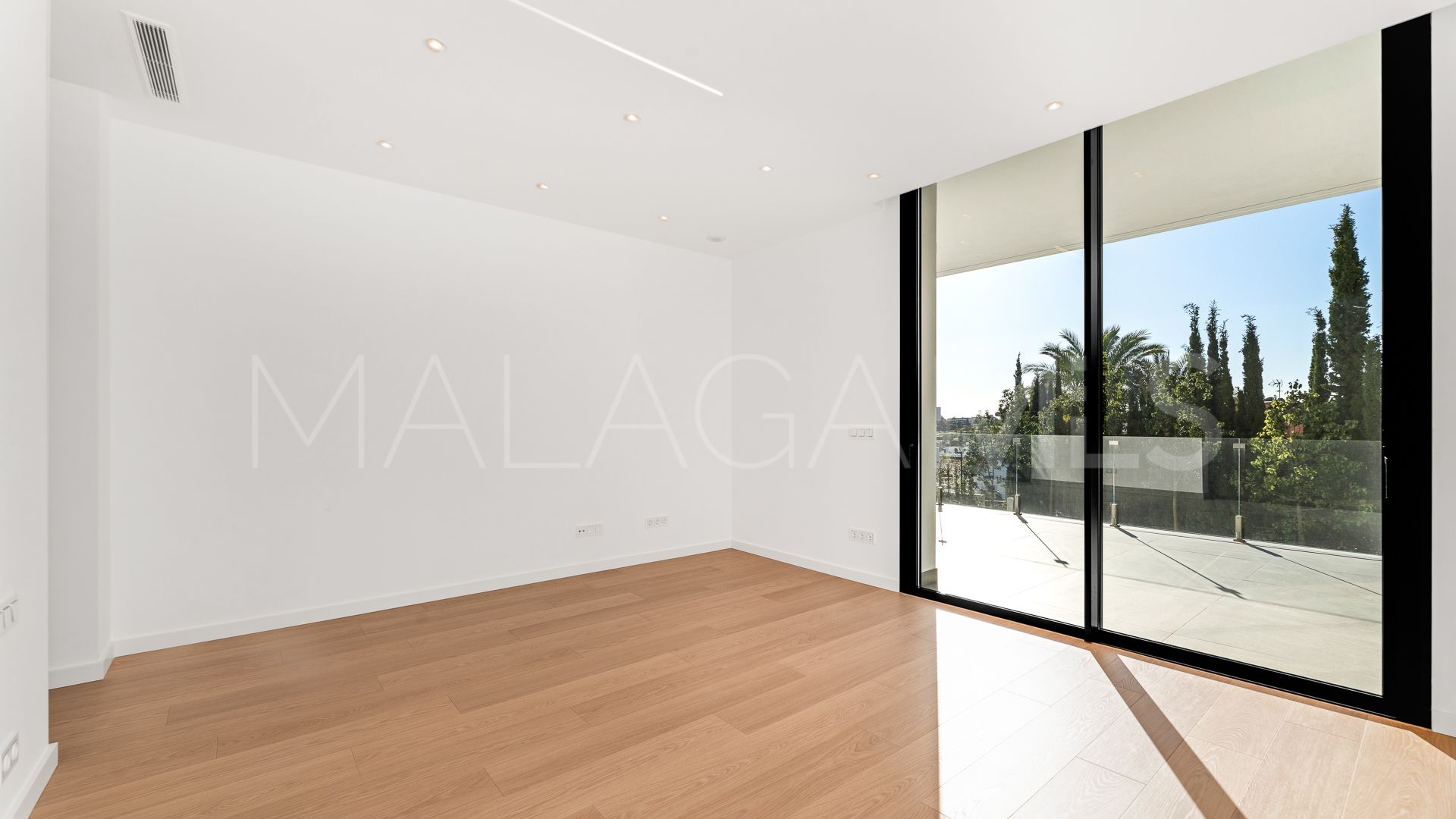 Villa for sale in Paraiso Alto