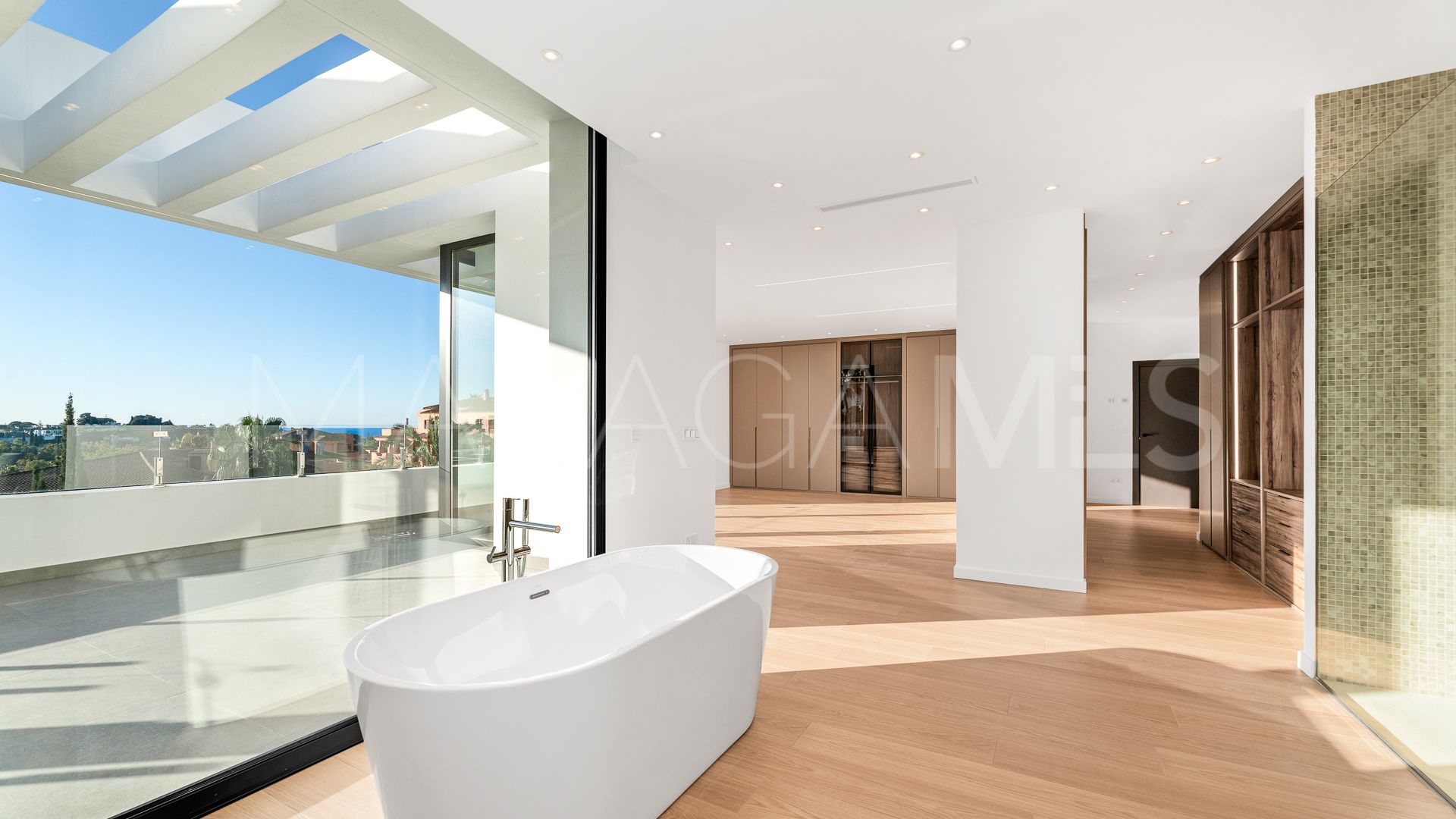 Villa for sale in Paraiso Alto