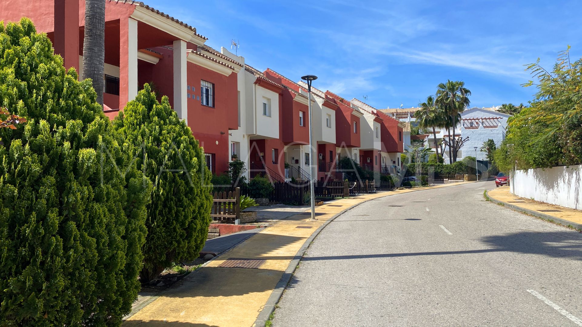 Maison de ville for sale in Estepona