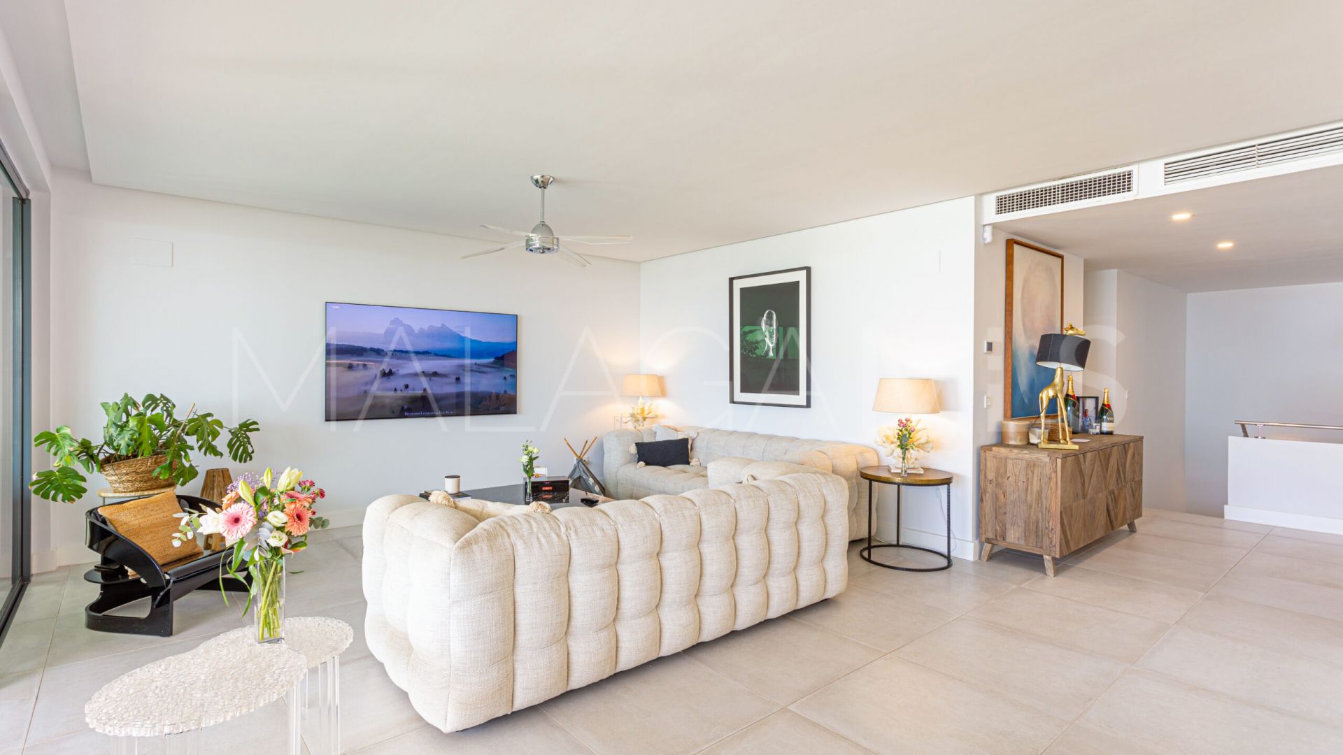 4 bedrooms ground floor duplex in Artola for sale