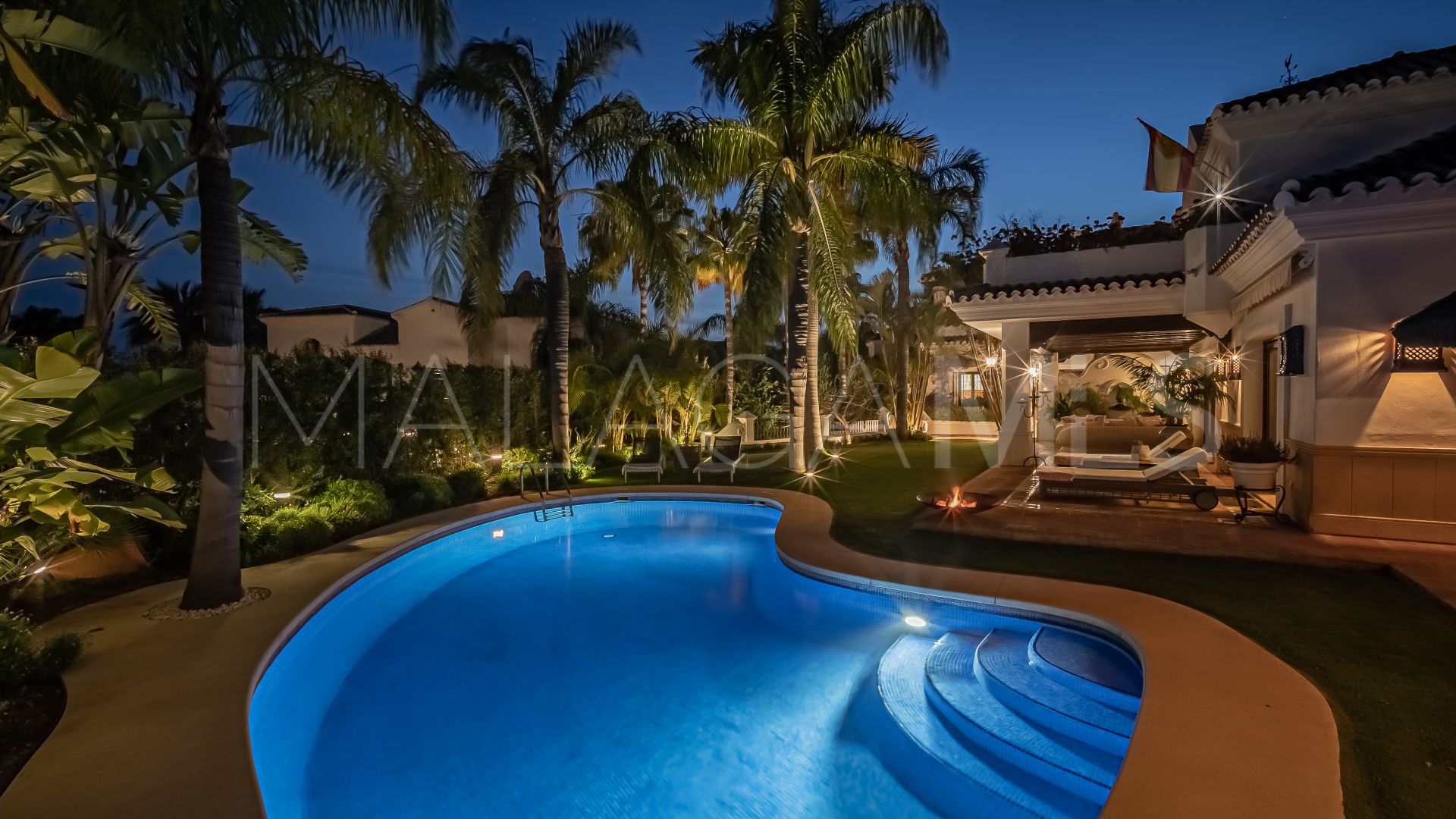 Villa a la venta in Bahia de Marbella de 7 bedrooms
