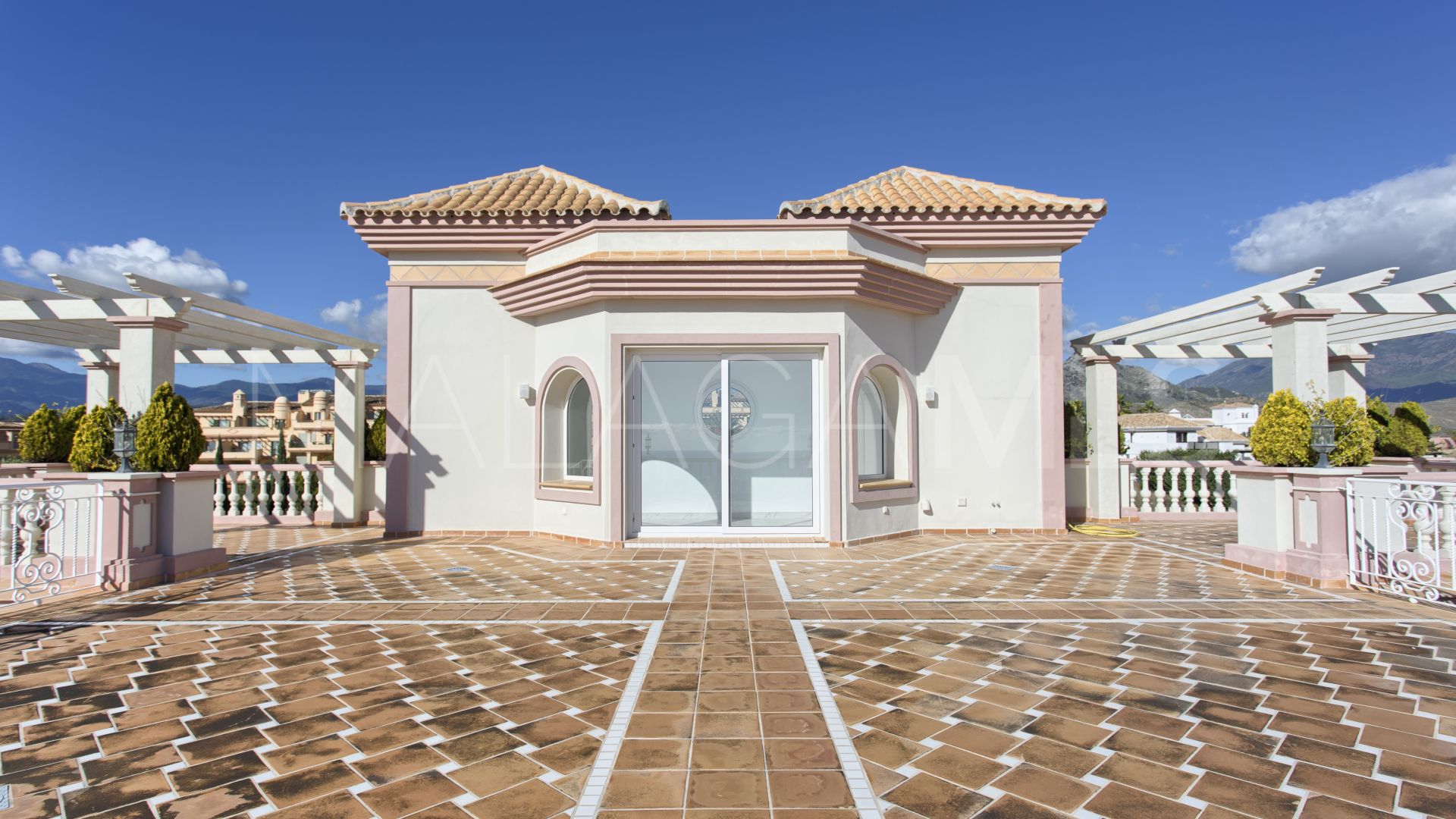 Villa for sale in Los Flamingos Golf