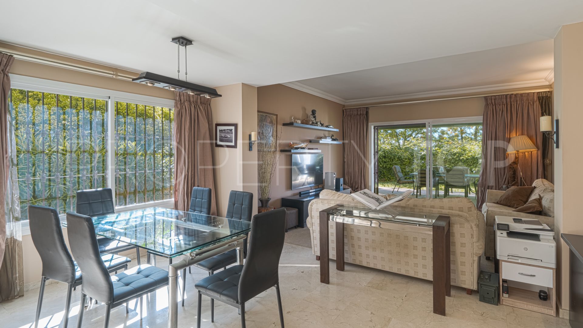 Groundfloor Apartments with garage for sale in La Quinta Village, Nueva