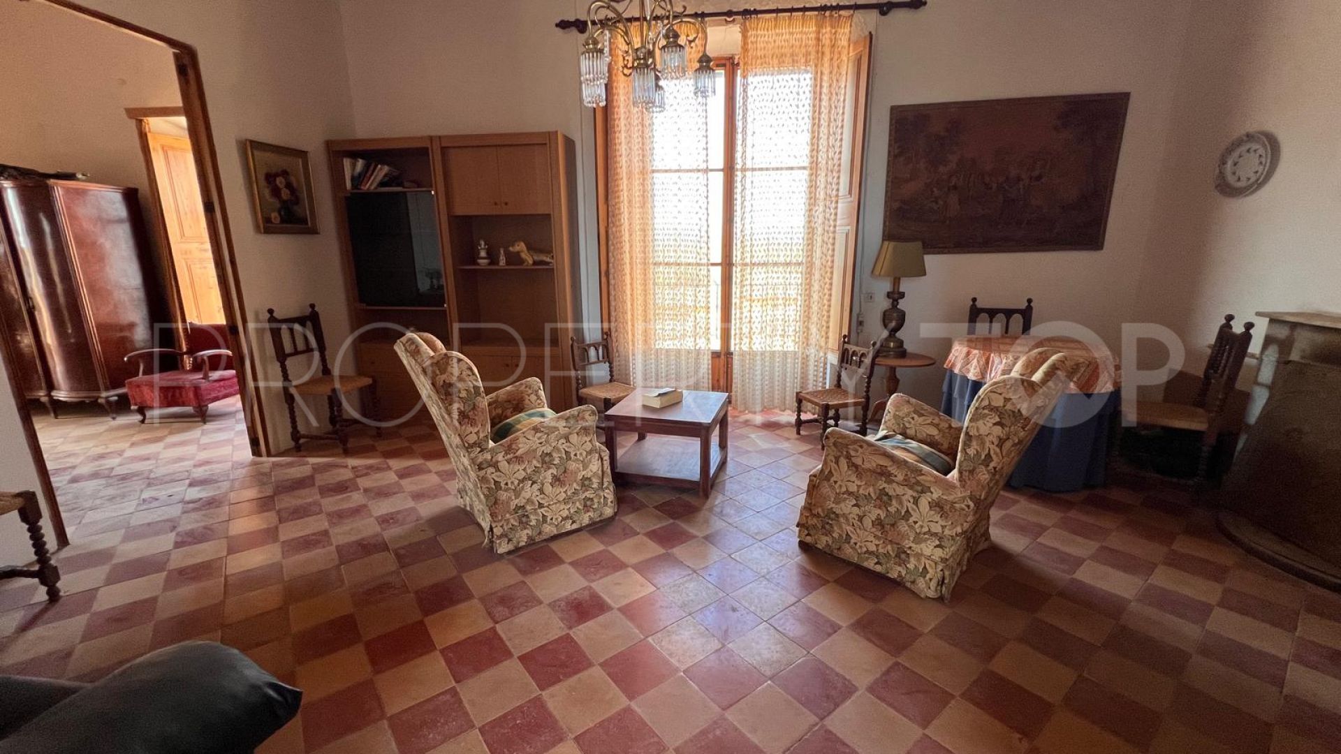 For sale Algaida finca with 14 bedrooms