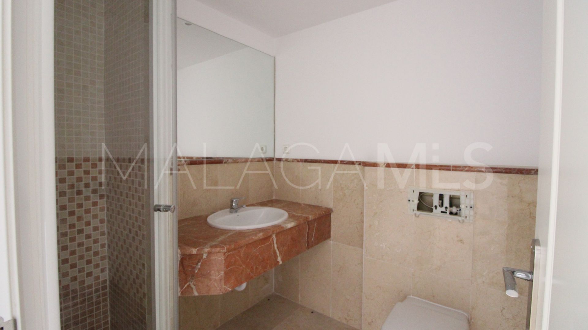 For sale apartment with 2 bedrooms in Cascadas de las Lomas