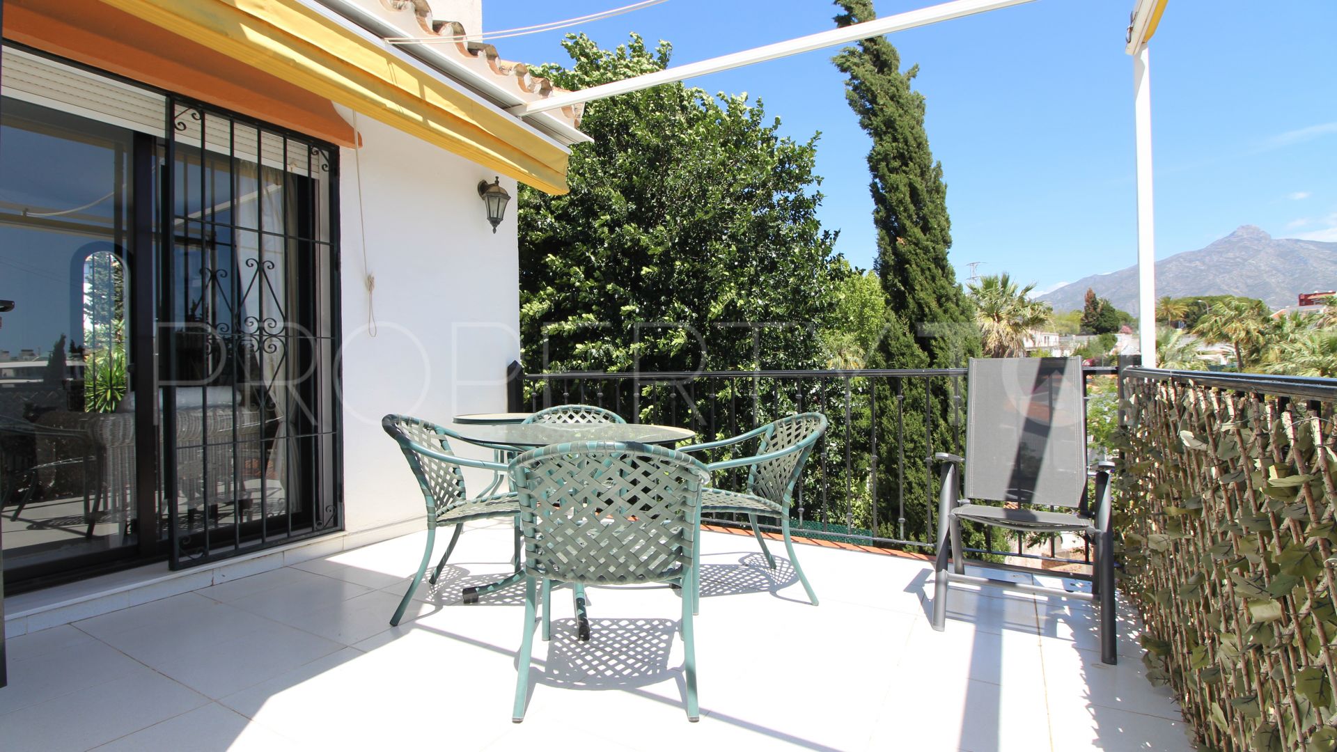 Villa a la venta en Nueva Andalucia