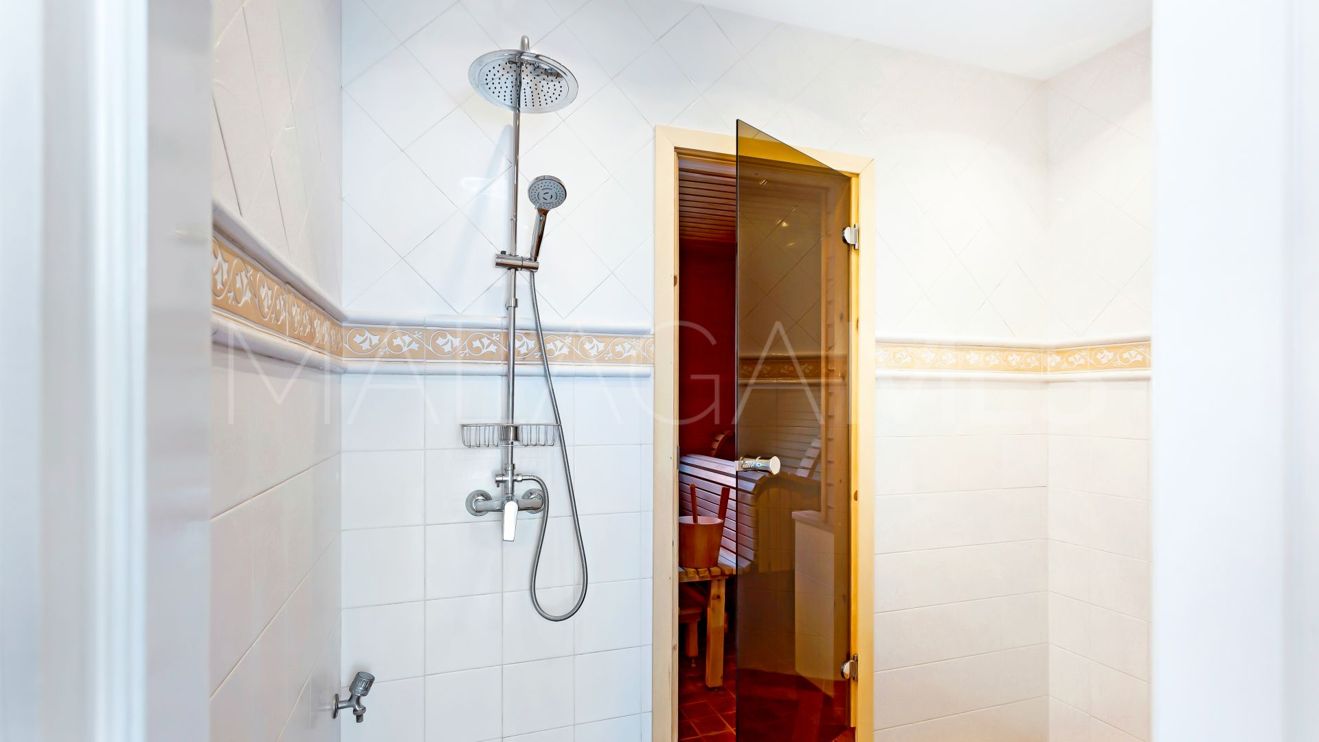 Nueva Andalucia 3 bedrooms penthouse for sale