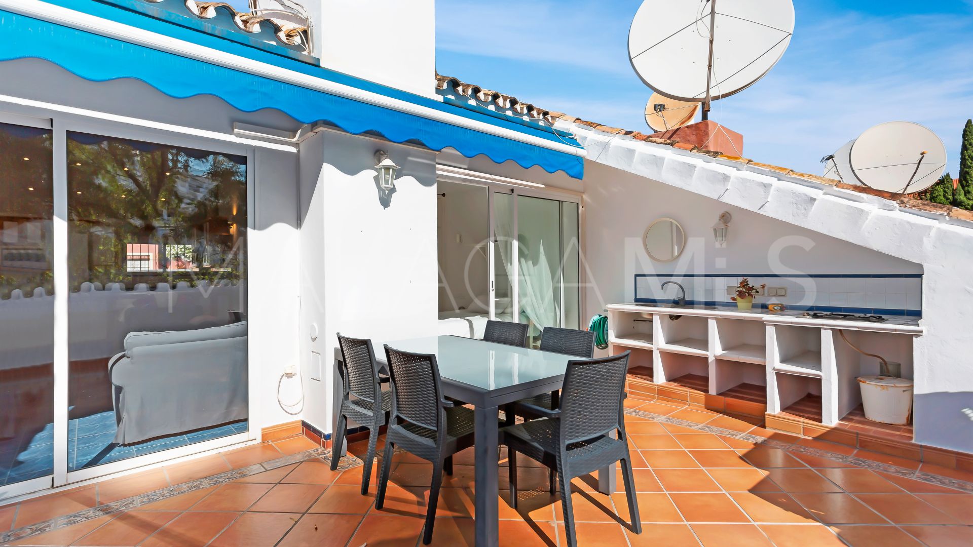 Nueva Andalucia 3 bedrooms penthouse for sale