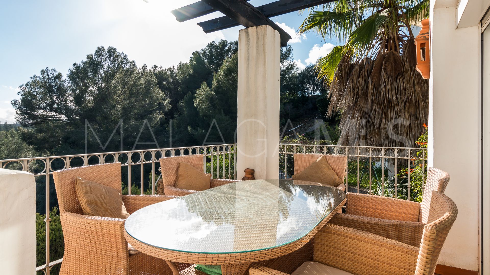 Radhus for sale in Istan