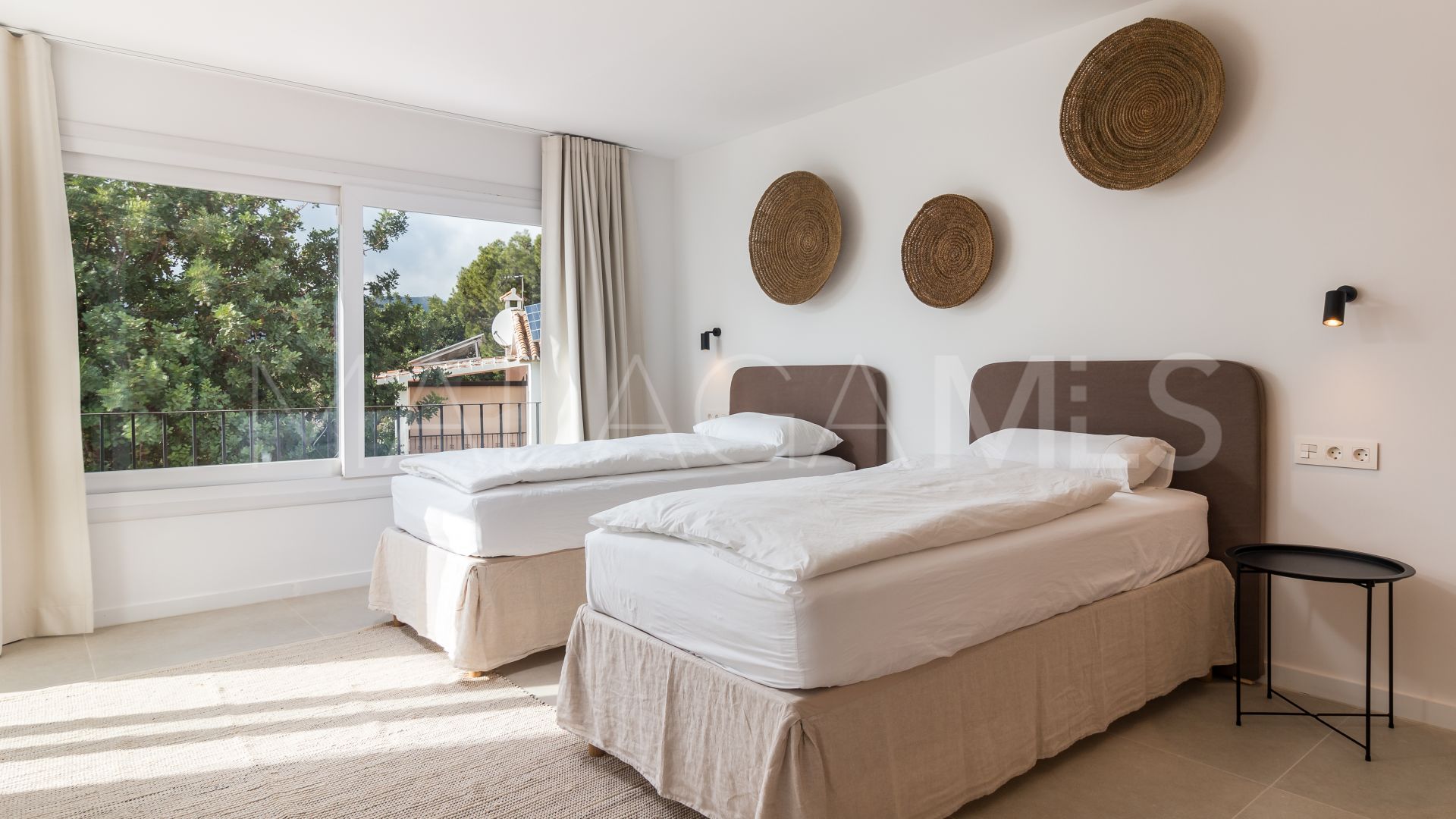 Parvilla for sale in Cerros del Lago