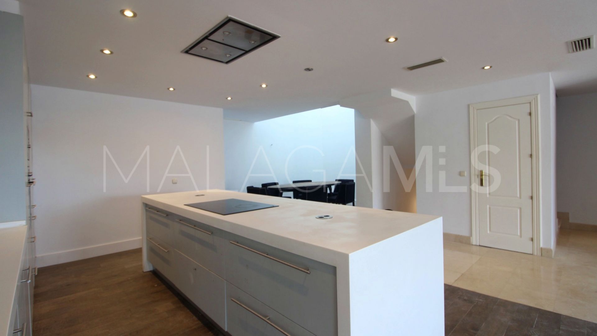 Semi detached house for sale in Istan