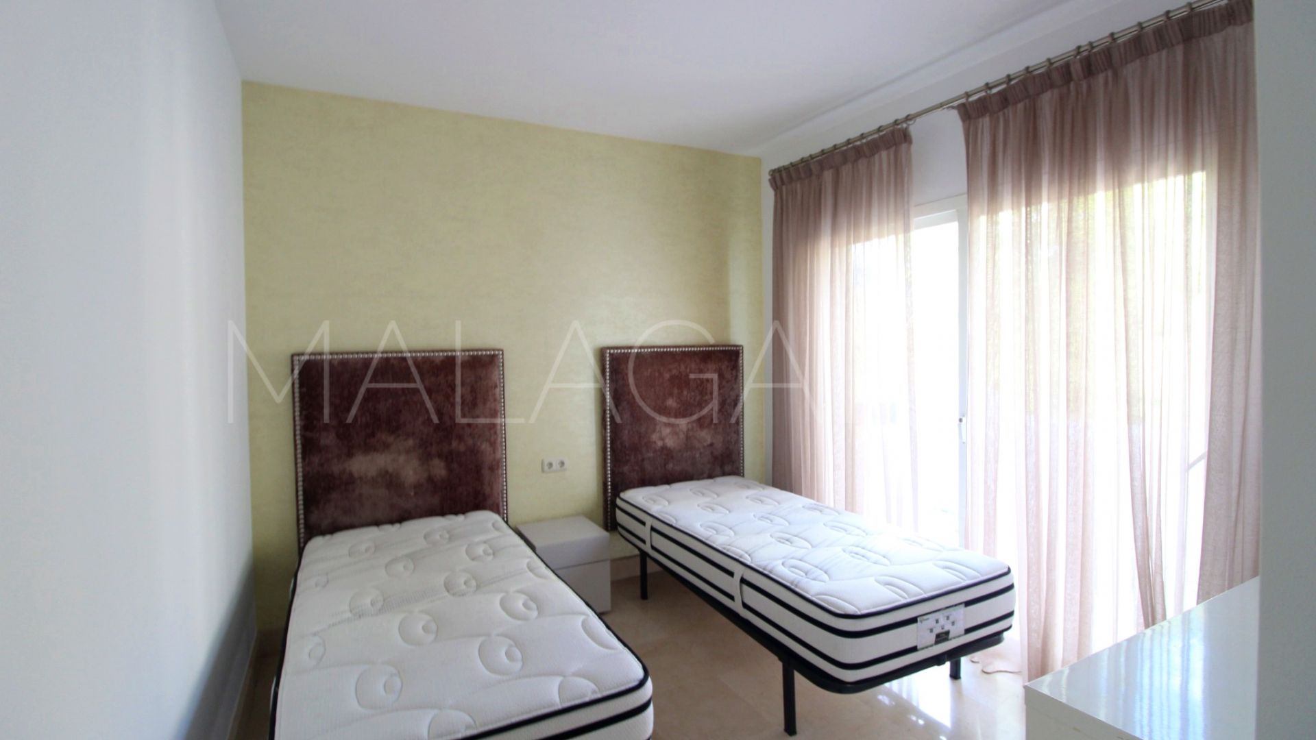 Semi detached house for sale in Istan