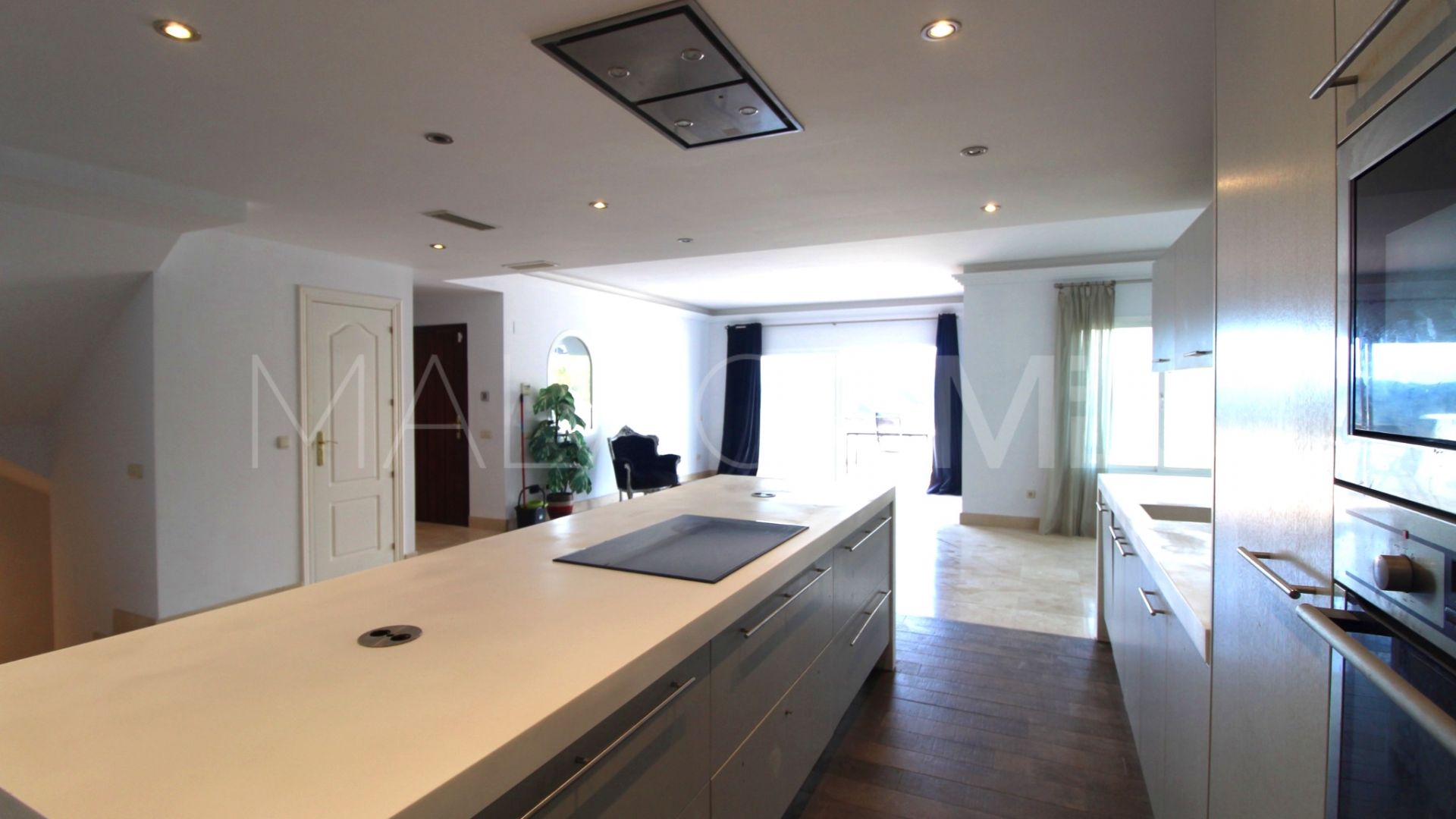 Semi detached house for sale in Istan