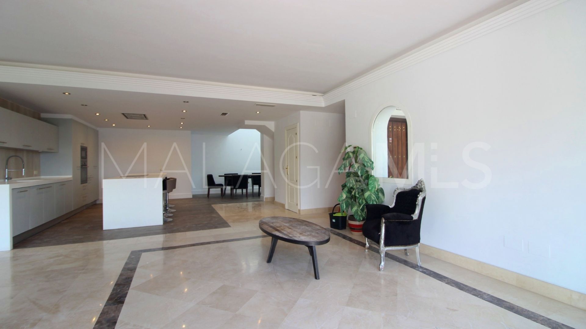 Semi detached house for sale in Istan