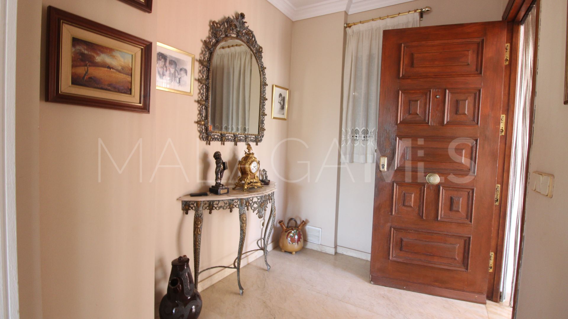 Haus for sale in Nueva Andalucia