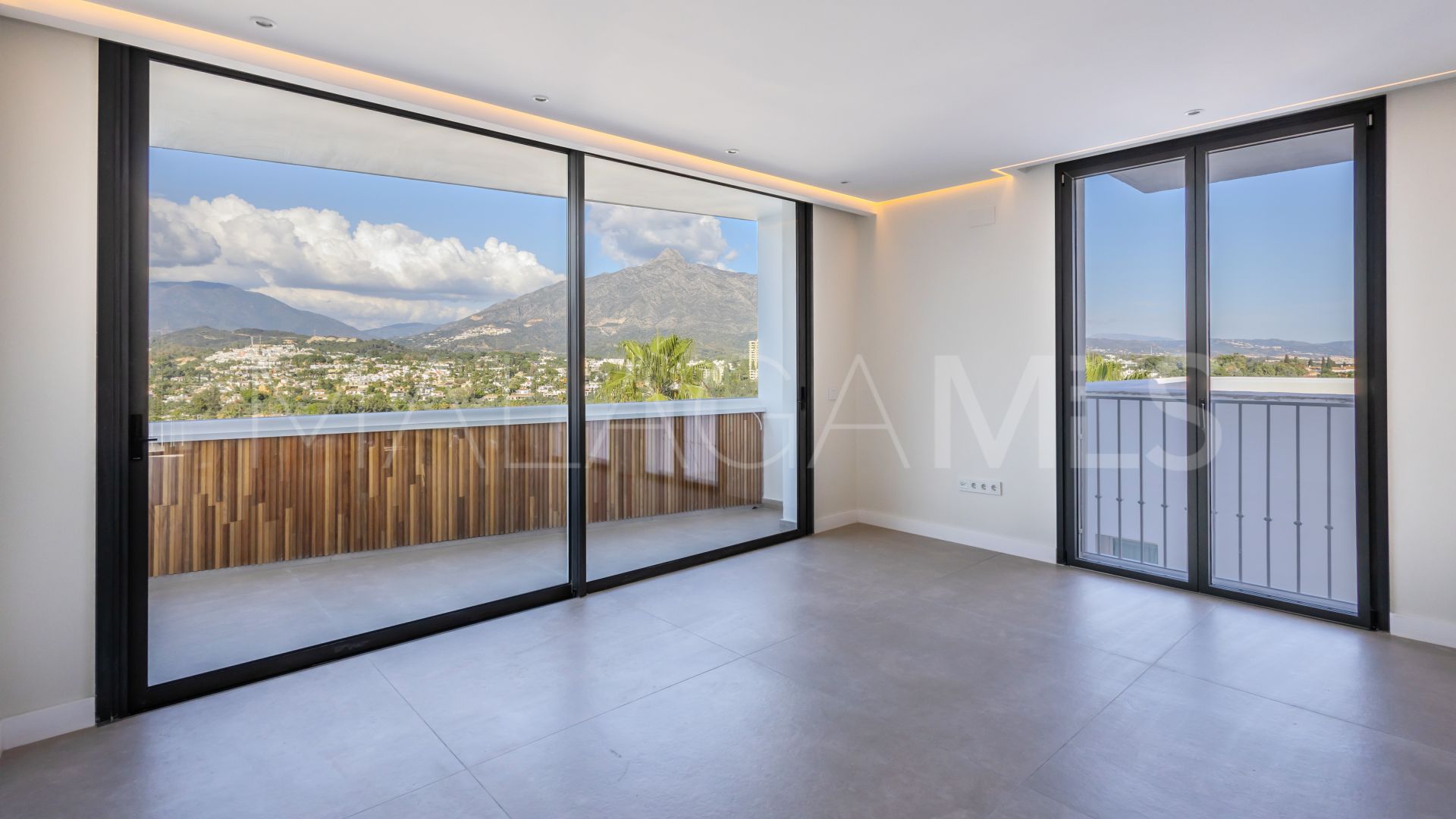 Lägenhet for sale in Nueva Andalucia