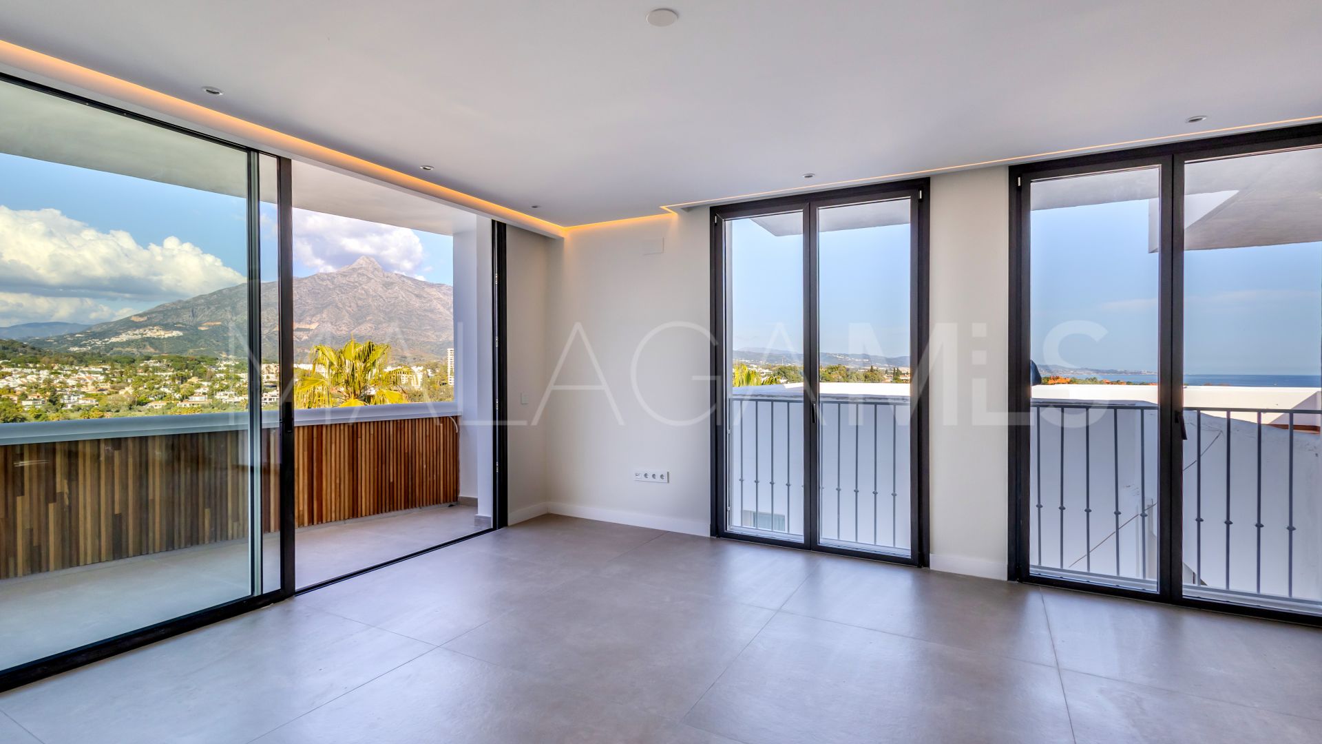 Lägenhet for sale in Nueva Andalucia