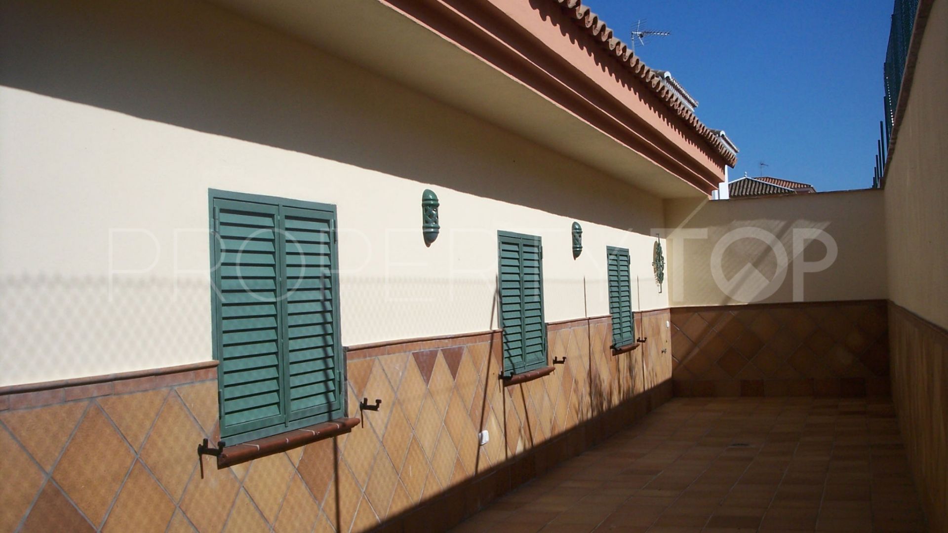 Pueblo Nuevo de Guadiaro, villa de 3 dormitorios en venta