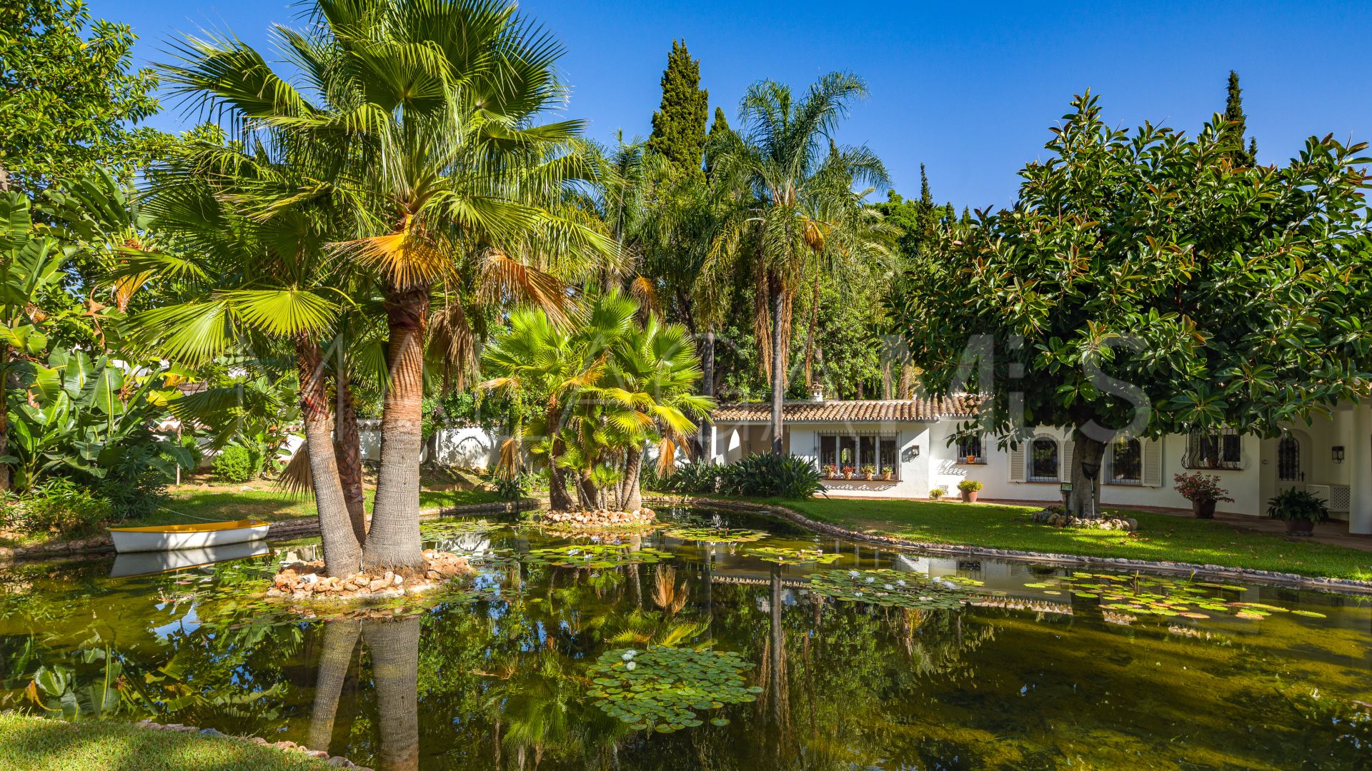 Villa for sale in Rocio de Nagüeles