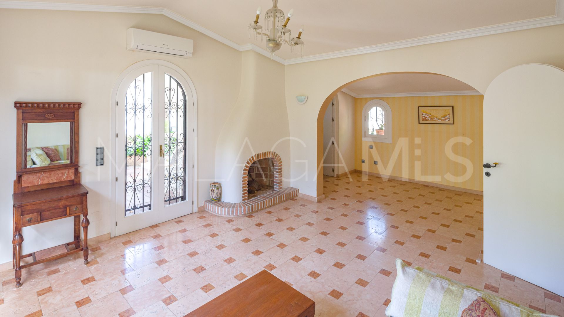 Villa for sale in Rocio de Nagüeles