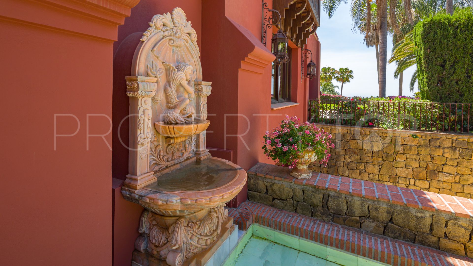 For sale Marbella Golden Mile 6 bedrooms villa