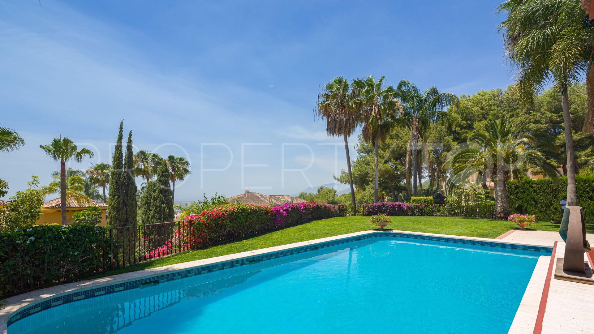 For sale Marbella Golden Mile 6 bedrooms villa