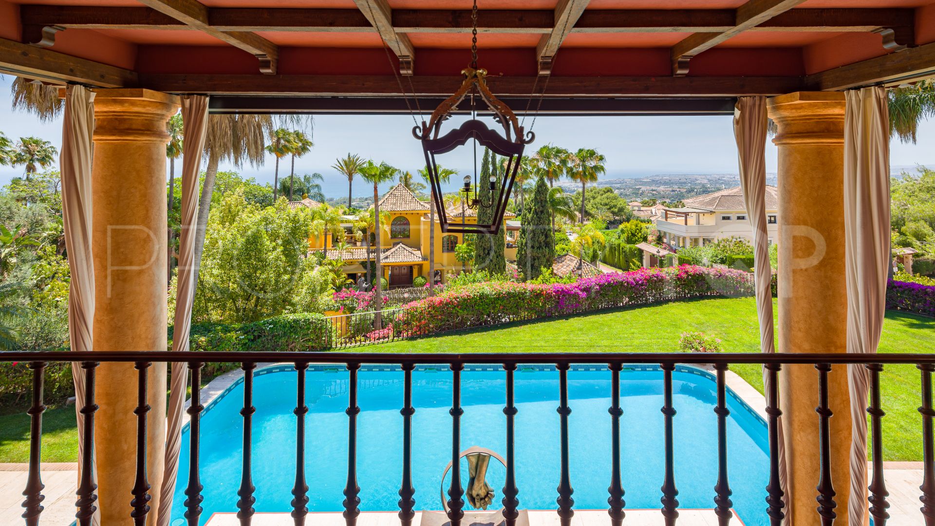 For sale Marbella Golden Mile 6 bedrooms villa