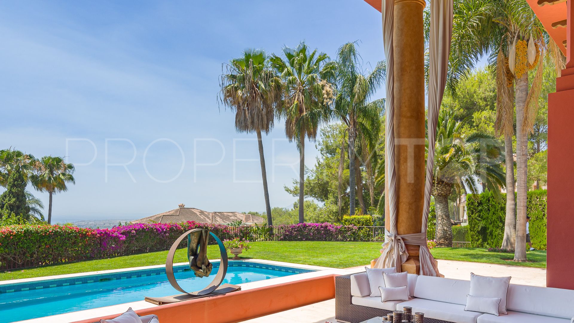 For sale Marbella Golden Mile 6 bedrooms villa