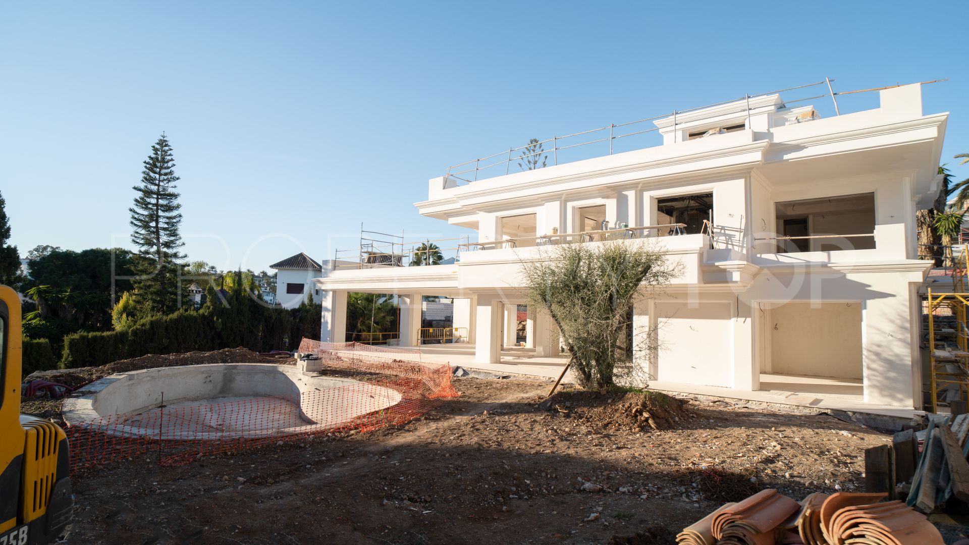 Villa en venta con 5 dormitorios en Las Lomas del Marbella Club