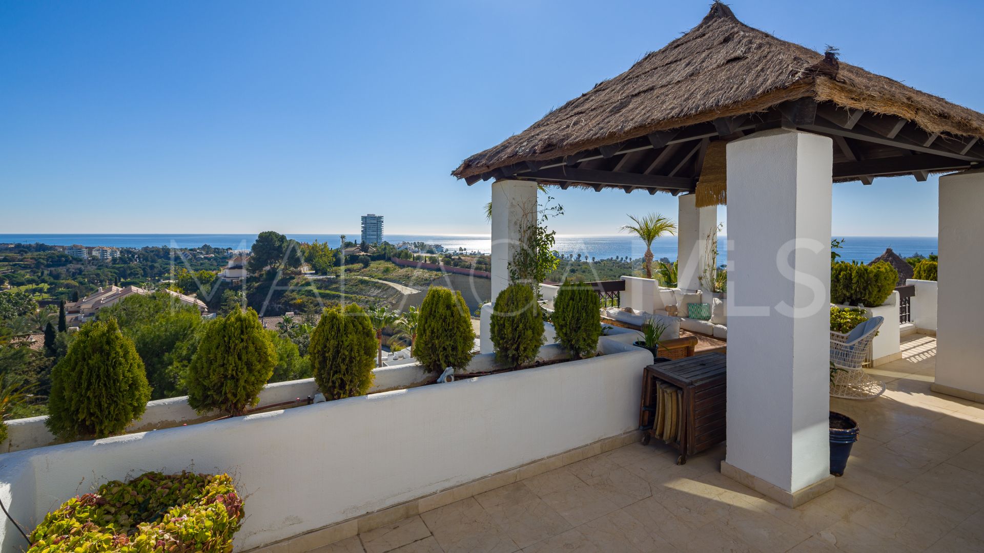 Penthouse for sale in Rio Real Golf