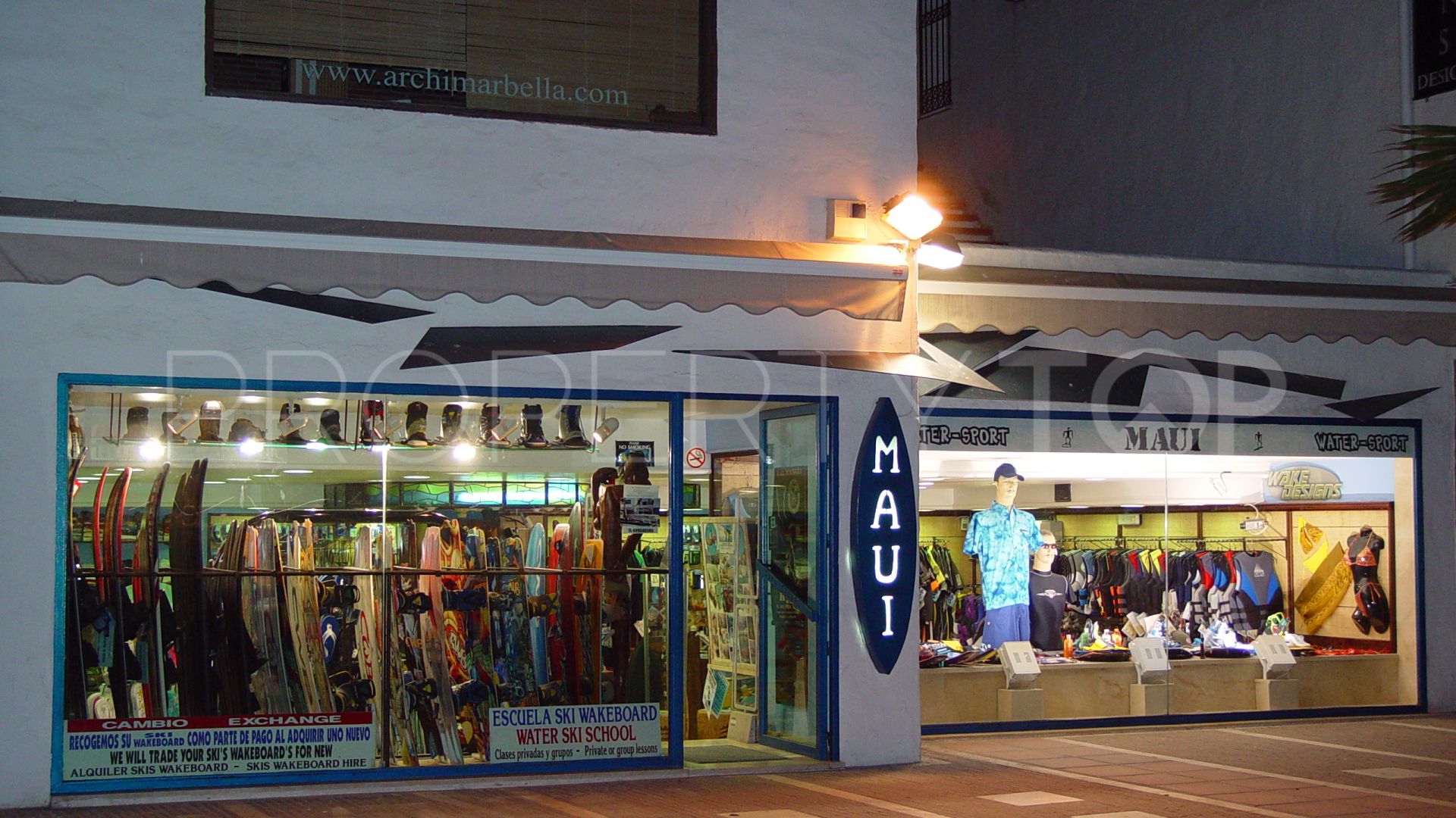 Se vende local comercial en Puerto