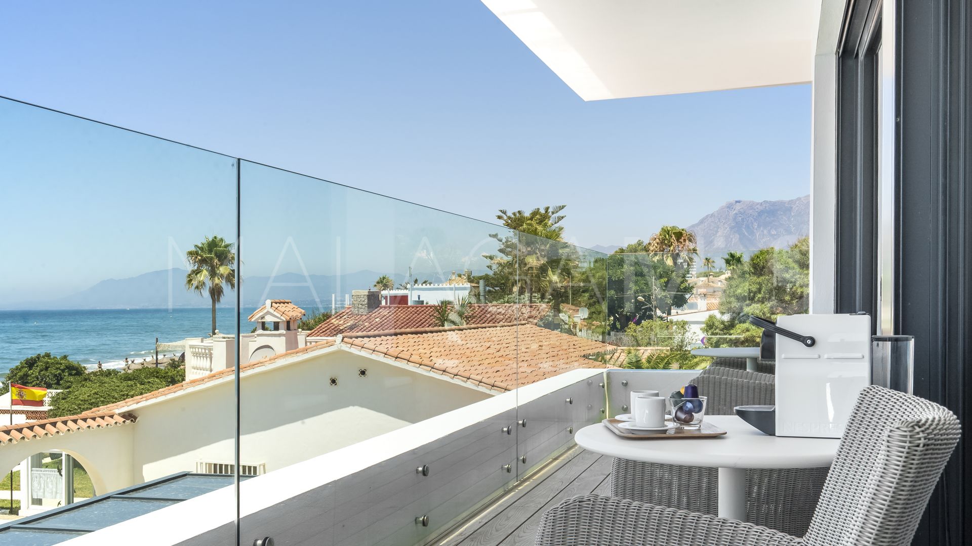 Marbella Este, villa de 6 bedrooms for sale