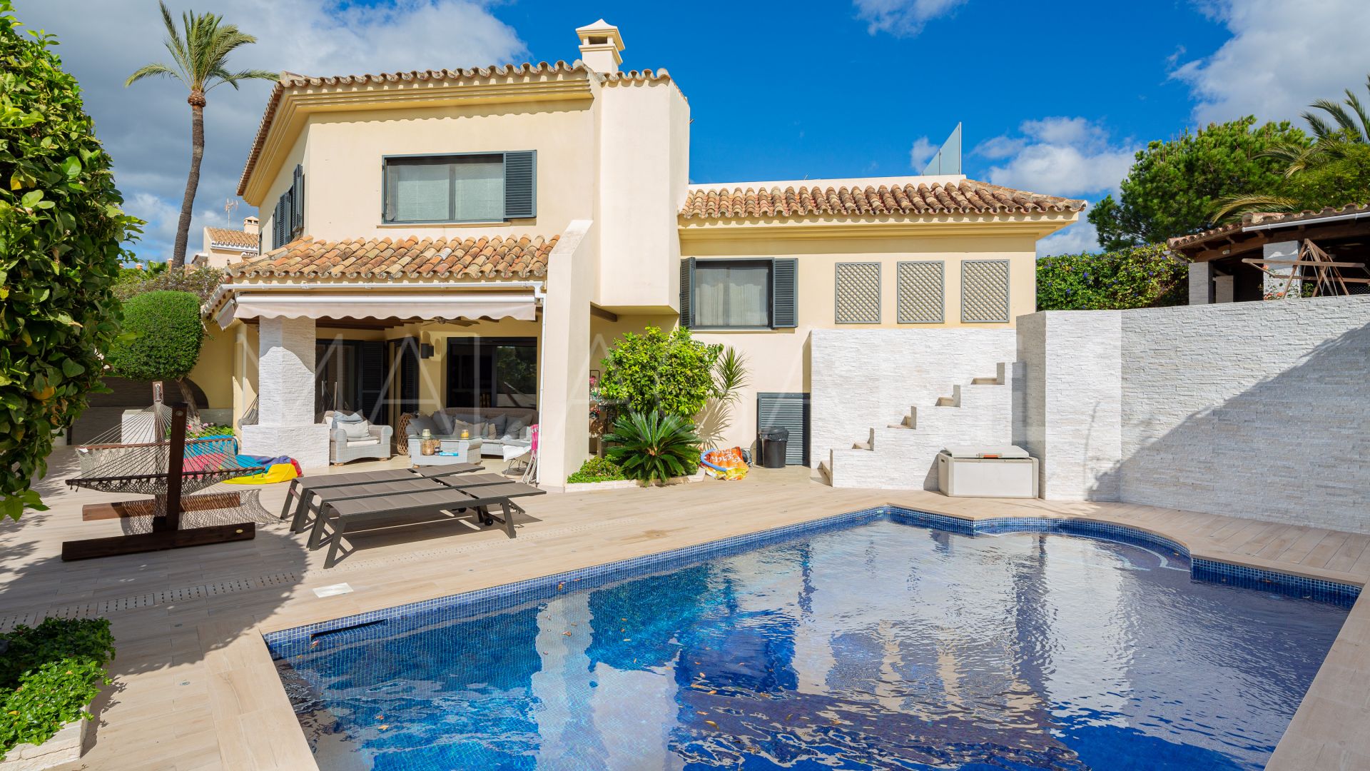 Nueva Andalucia, villa de 5 bedrooms for sale
