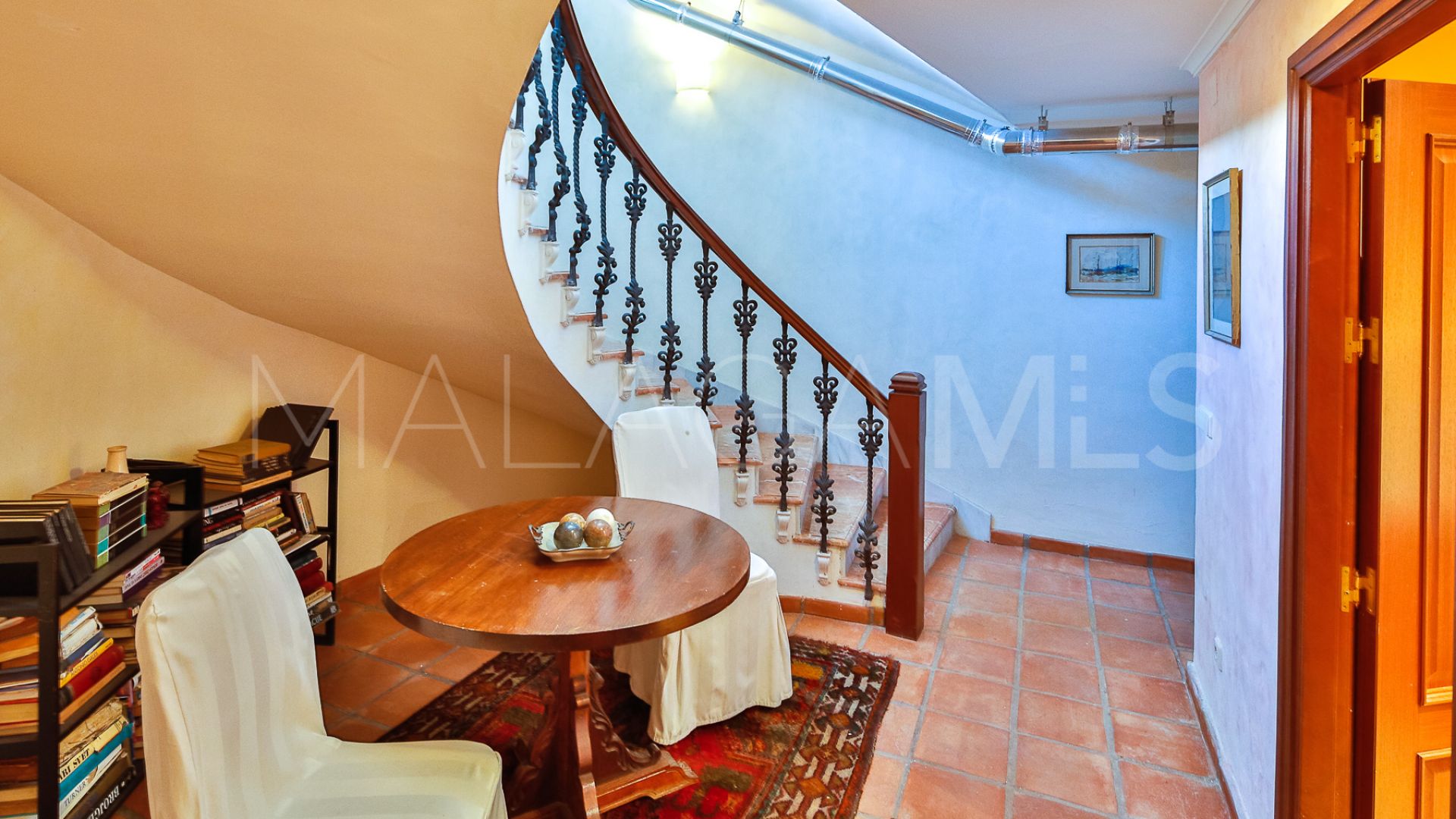 Villa with 5 bedrooms for sale in Nueva Andalucia