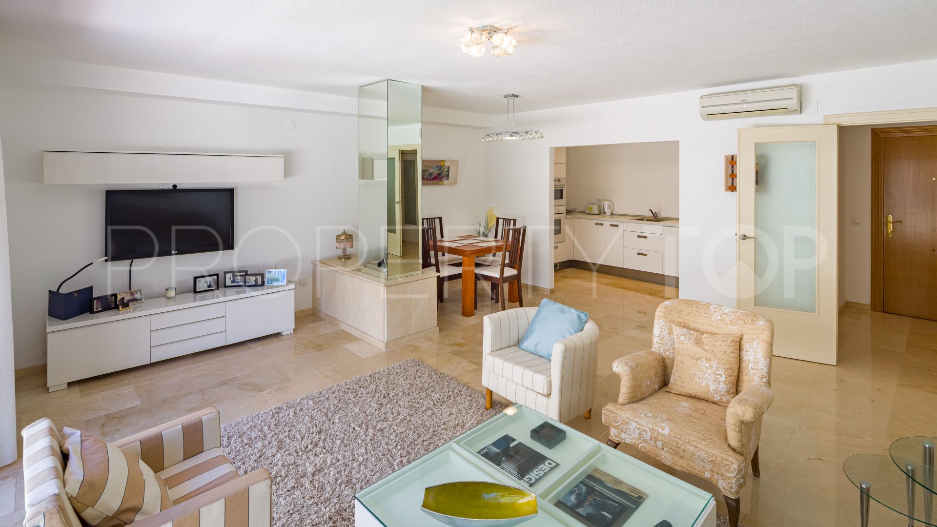 Apartamento en venta en Marbella Centro de 2 dormitorios