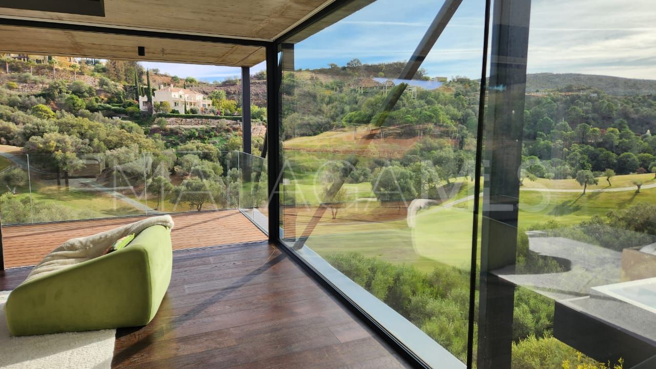 Villa for sale in Benahavis