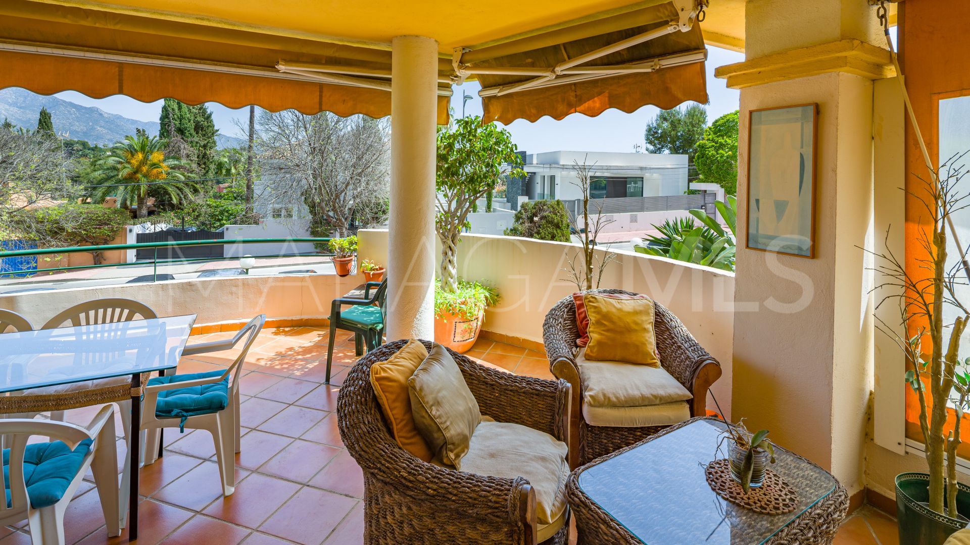 Ground floor duplex for sale in Nueva Andalucia