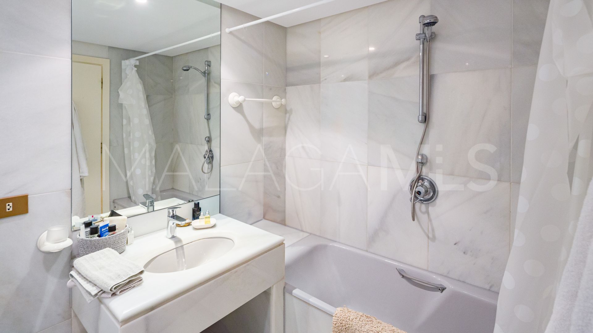 Buy Los Granados apartment with 3 bedrooms