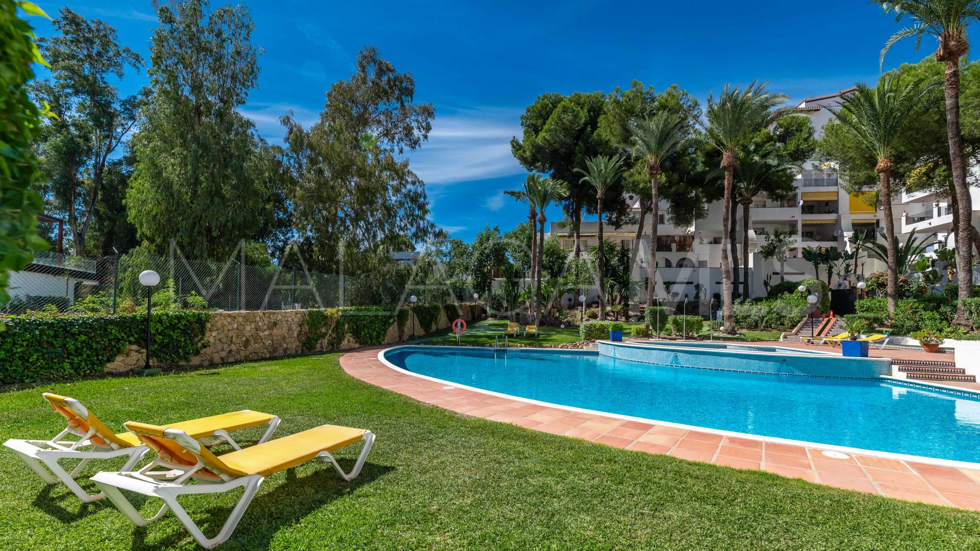 Apartamento planta baja a la venta with 3 bedrooms in Atalaya Golf