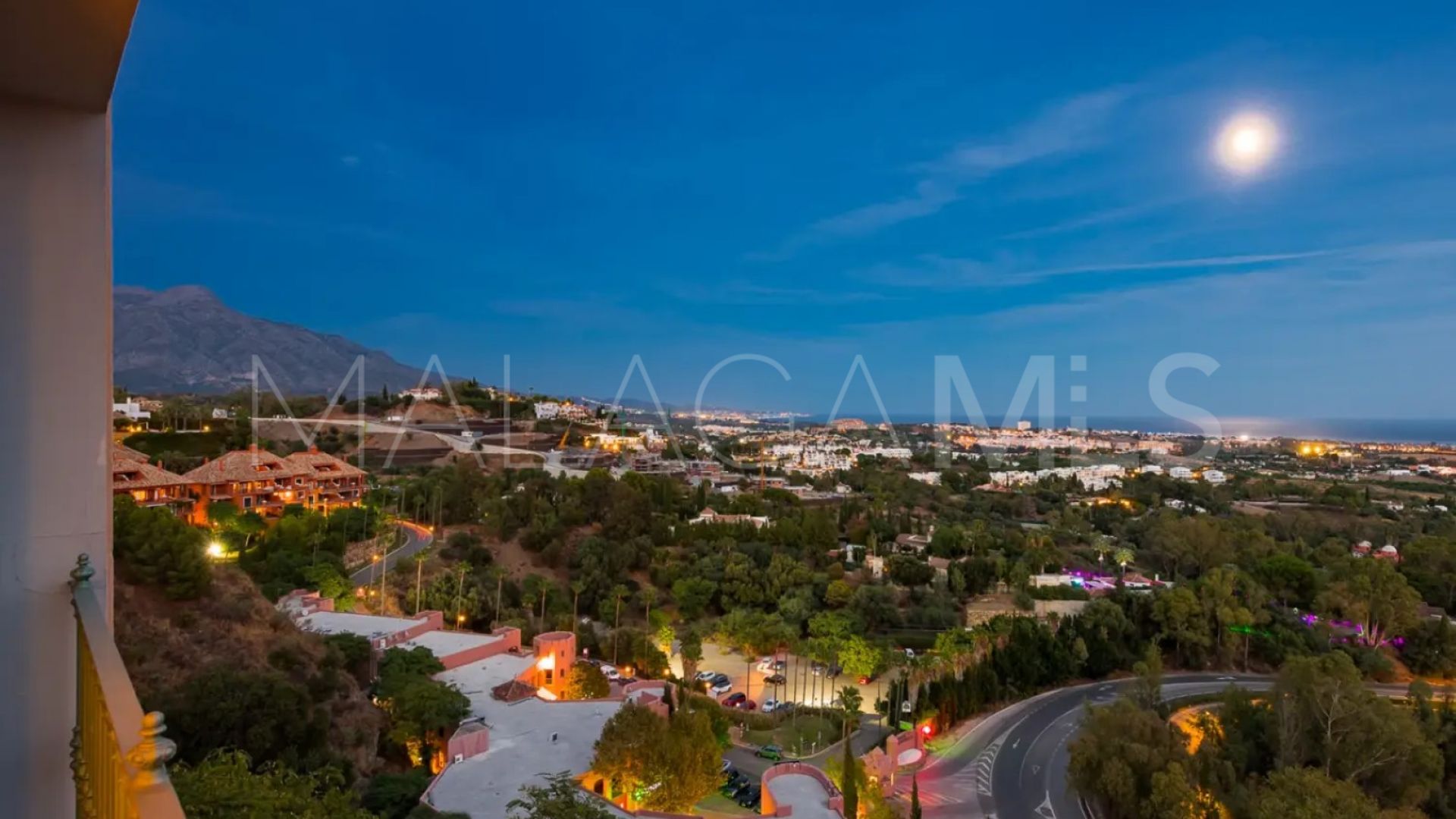 Zweistöckiges penthouse for sale in Monte Halcones