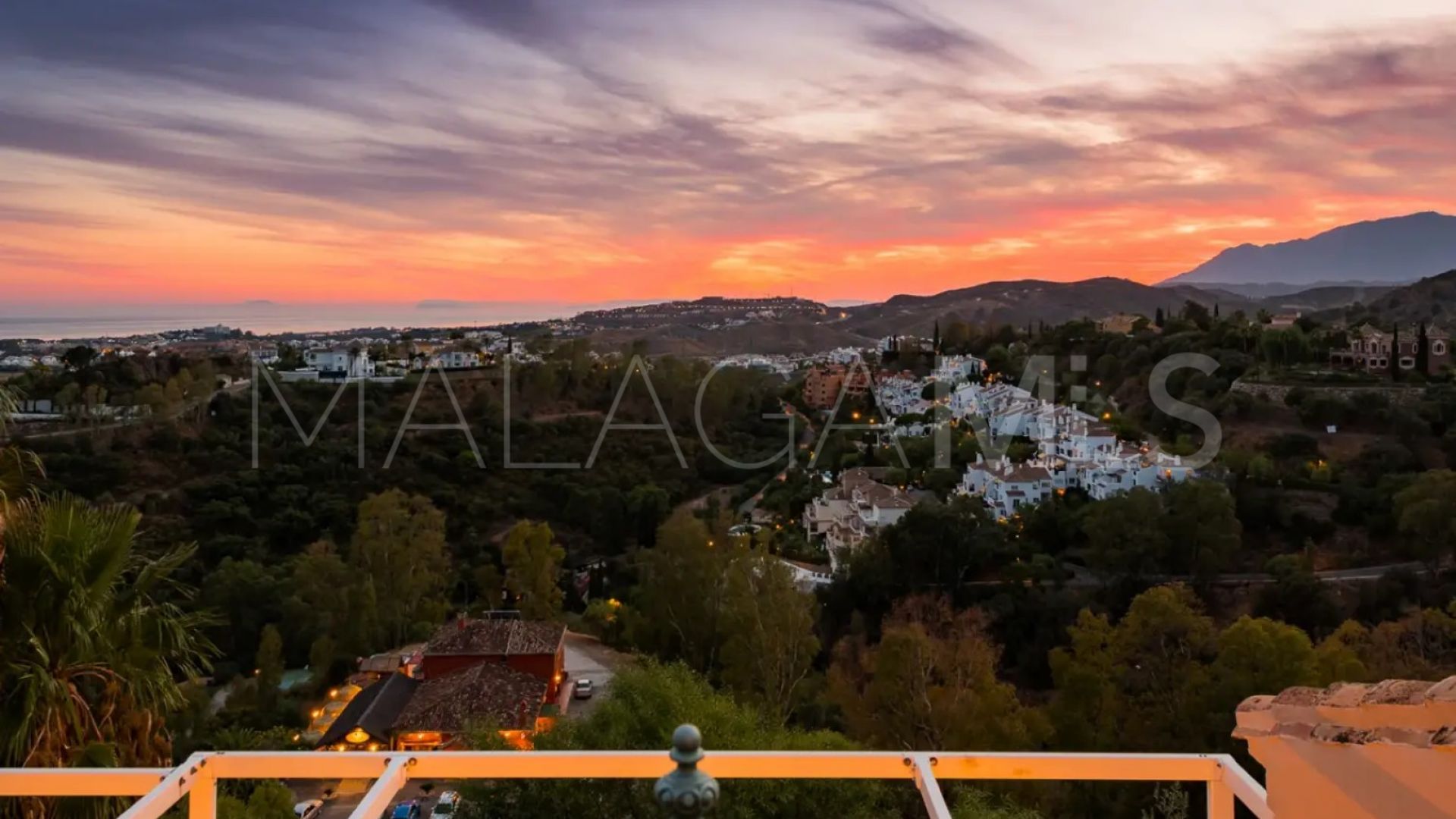 Zweistöckiges penthouse for sale in Monte Halcones